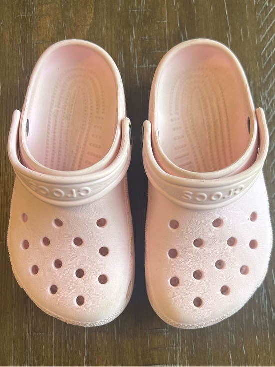 CROCS Other - CROCS Kids Classic Clog - Pale Pink